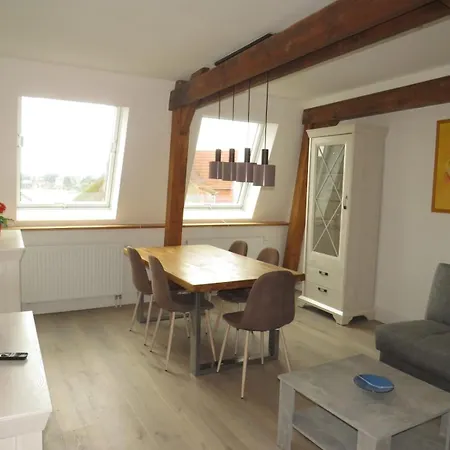 Alt-berliner Schwanenhof Dg Rechts Apartament *