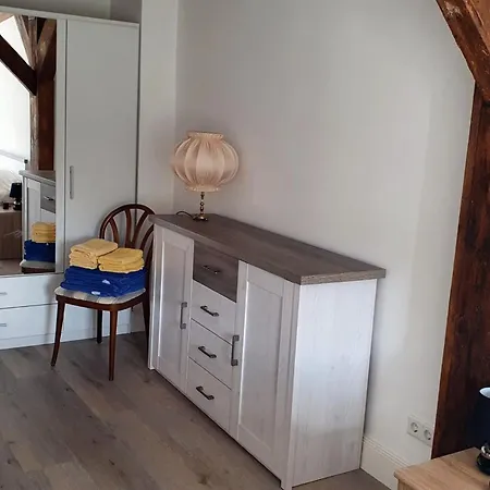 Apartament Alt-berliner Schwanenhof Dg Rechts Lychen