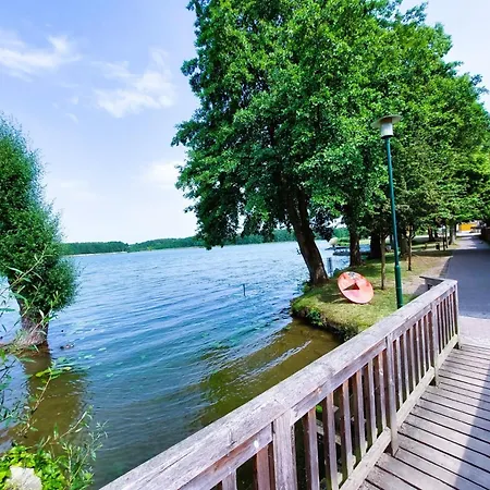 Alt-berliner Schwanenhof Dg Rechts Lejlighed Lychen