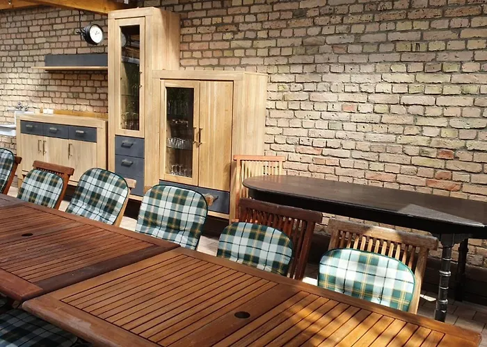 Alt-berliner Schwanenhof Dg Rechts Lychen